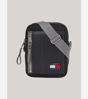 ★ ★BADGE LOGO COMPACT REPORTER BAG Logo Badge Reporter Bag | Tommy Jeans