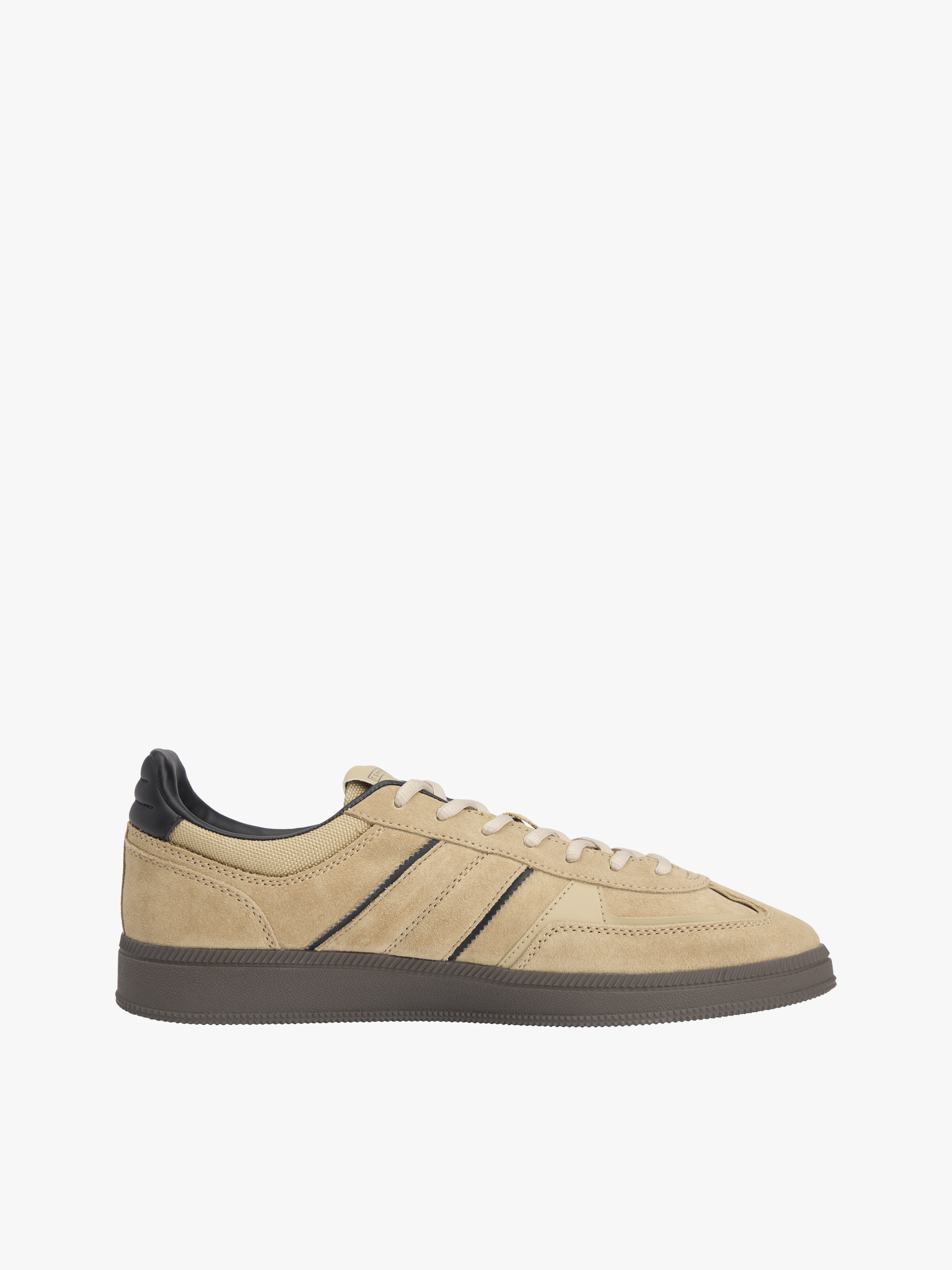 The Greenwich Suede Trainers — Beige
