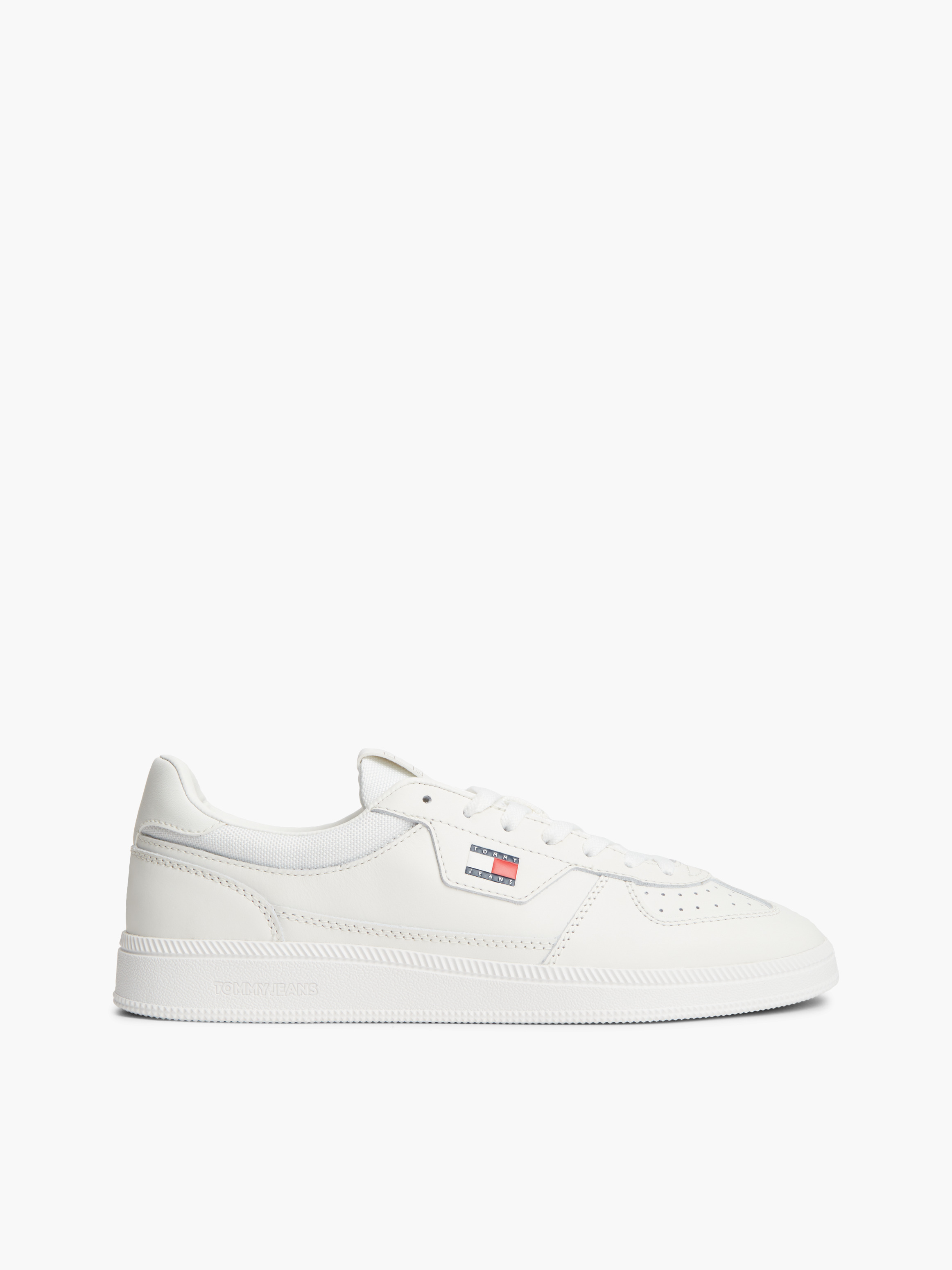 The Greenwich Logo Trainers With Leather — Beige