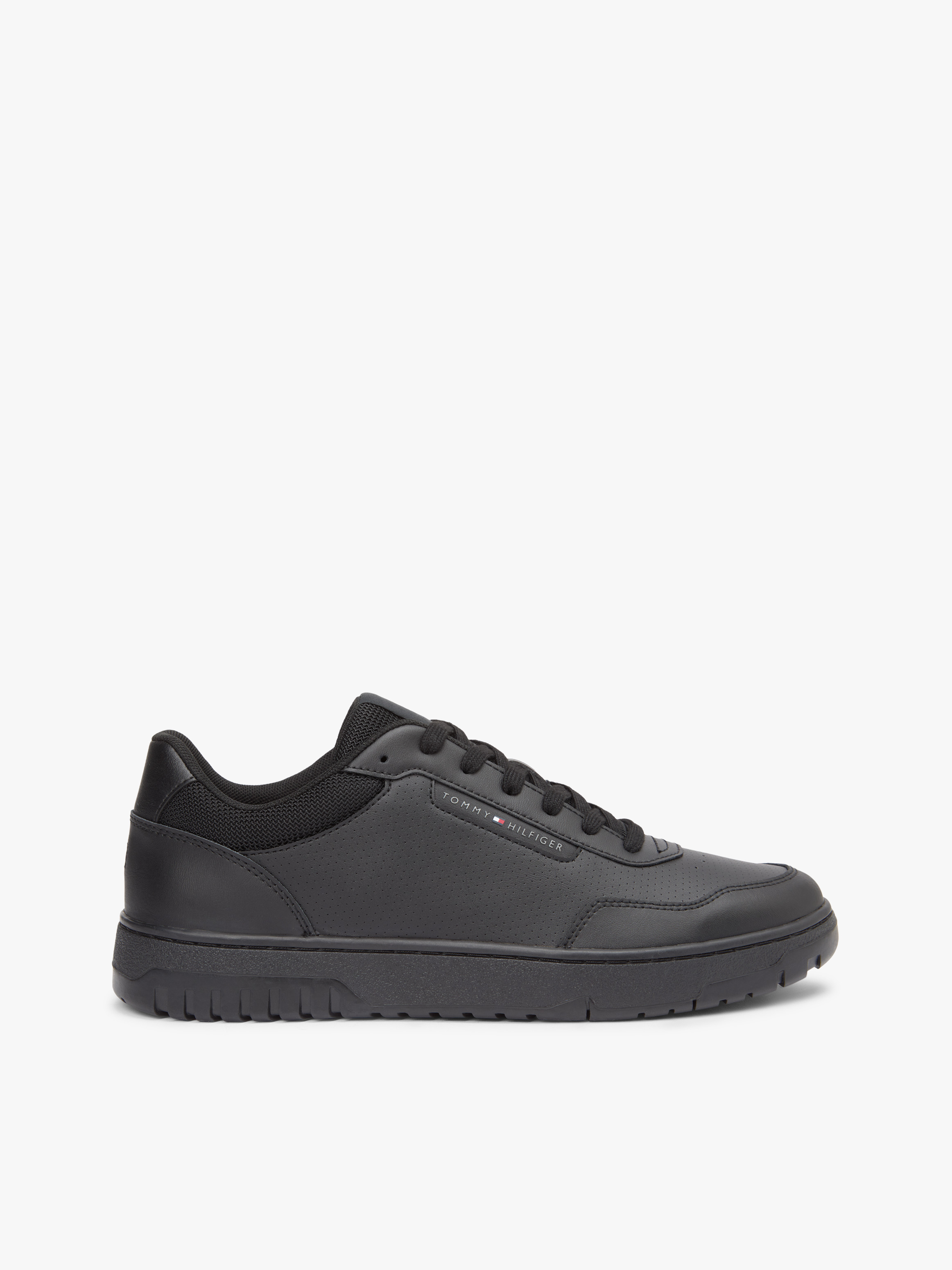 Lightweight Basketball Trainers with Leather