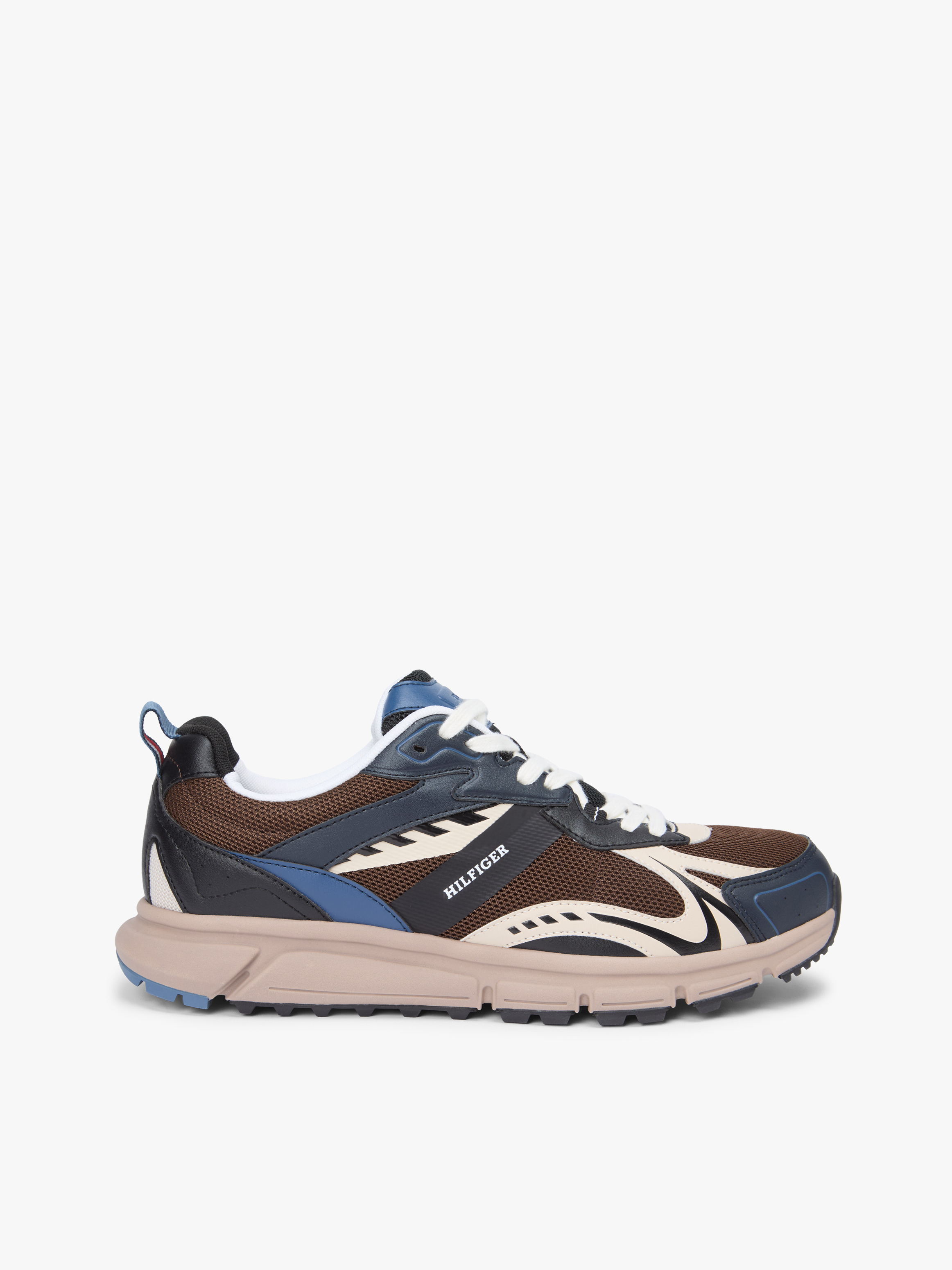 Outdoor Sneaker Tech Low Top Sneakers