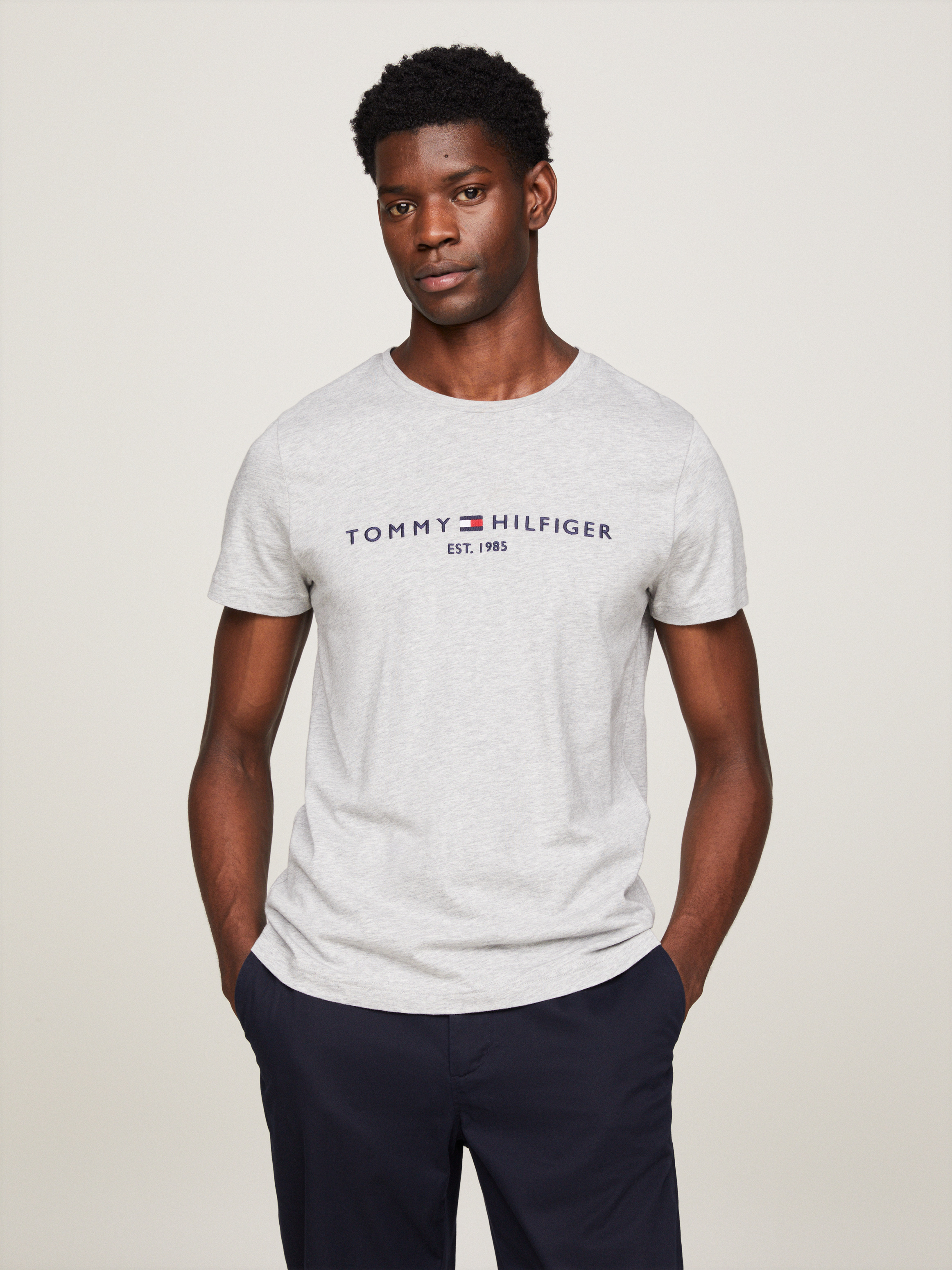 Tommy Hilfiger Logo T-Shirt — Grey